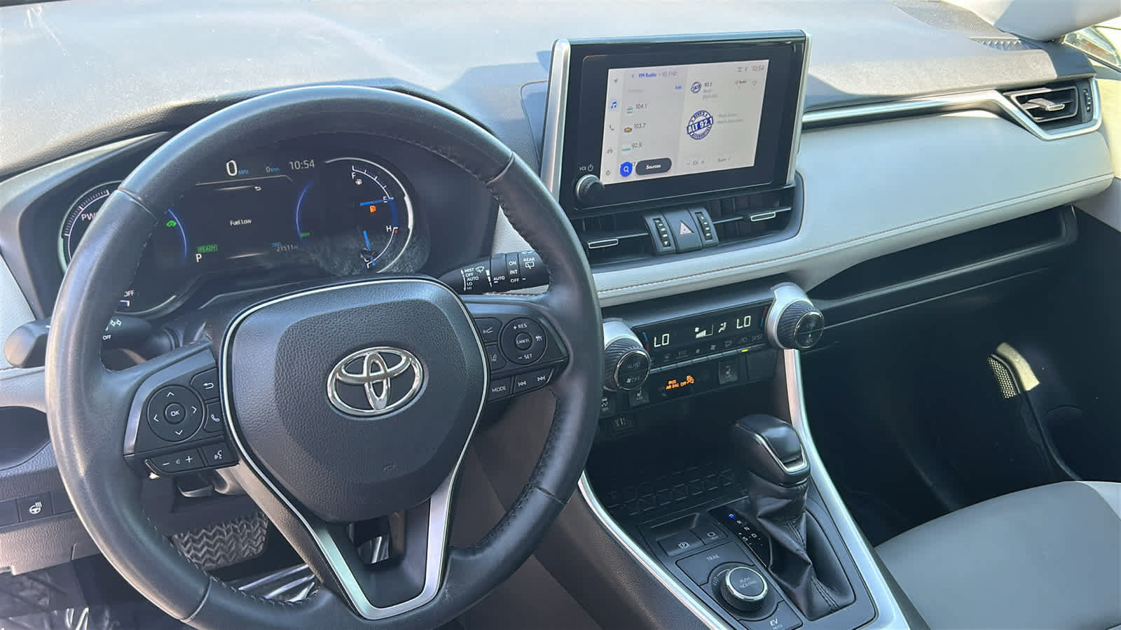 Used 2024 Toyota RAV4 XLE Premium w/ Weather Package AWD/4WD image 10