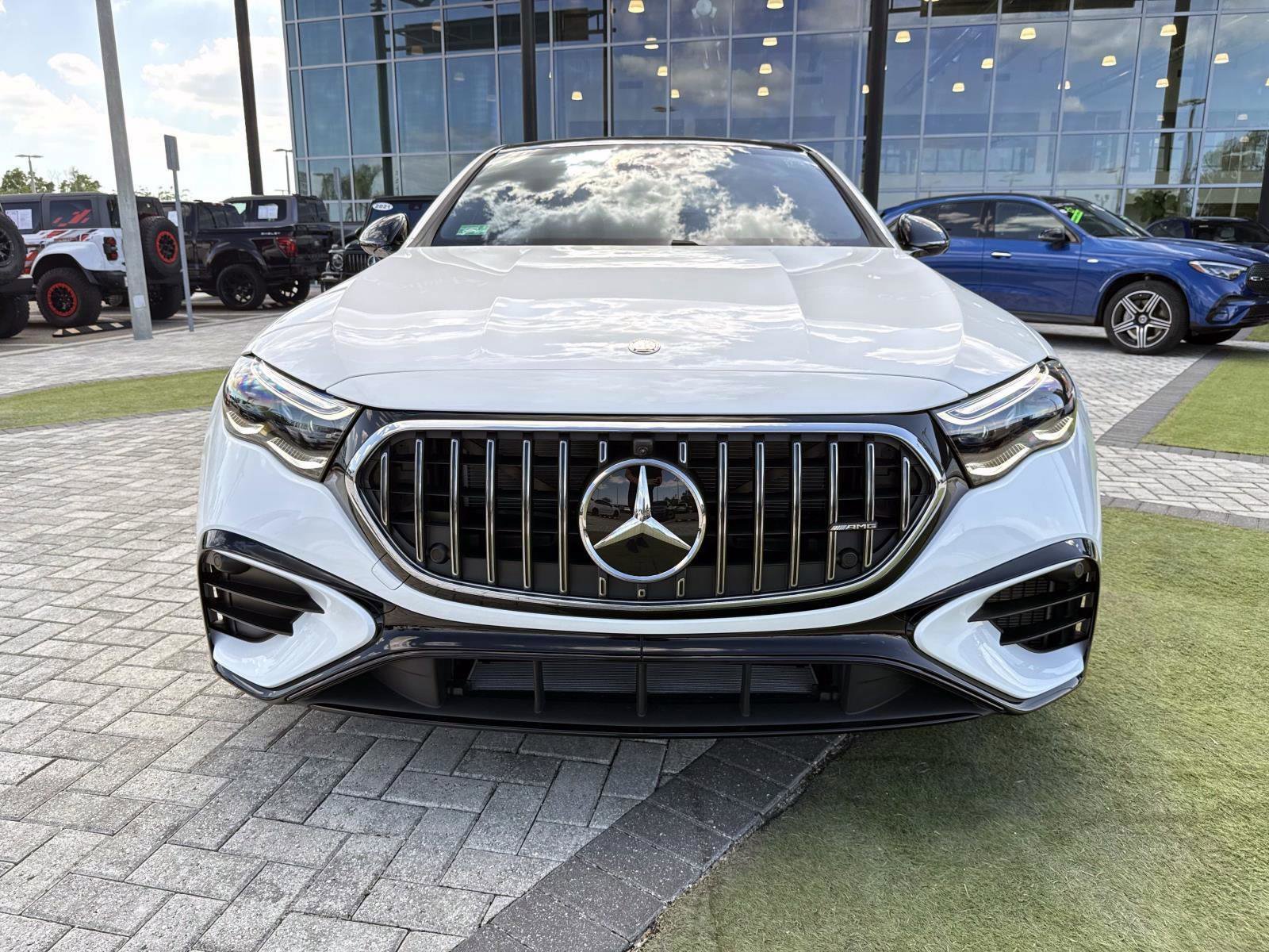 New 2026 Mercedes-Benz E 53 AMG e 4MATIC Sedan image 8