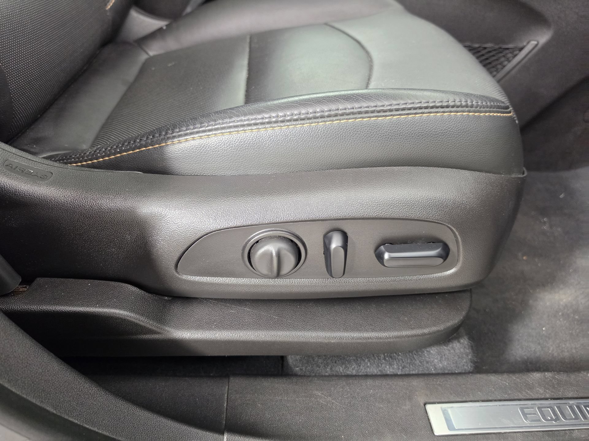 Used 2018 Chevrolet Equinox Premier FWD image 47
