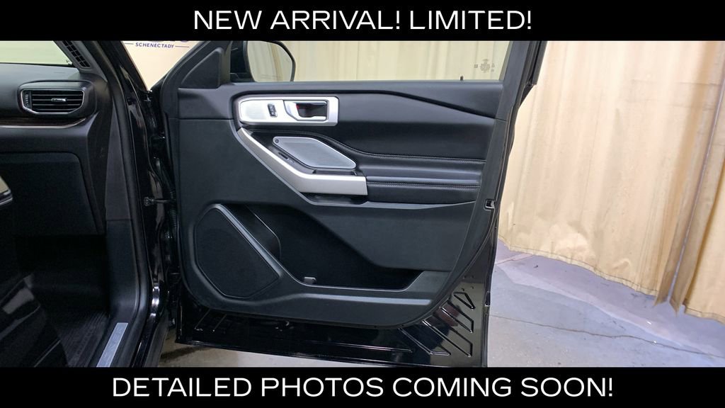Used 2023 Ford Explorer Limited w/ Limited Technology Package AWD/4WD image 10