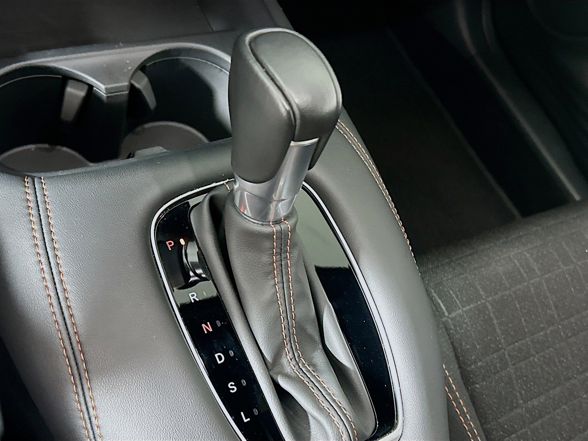 Used 2025 Honda HR-V Sport image 23