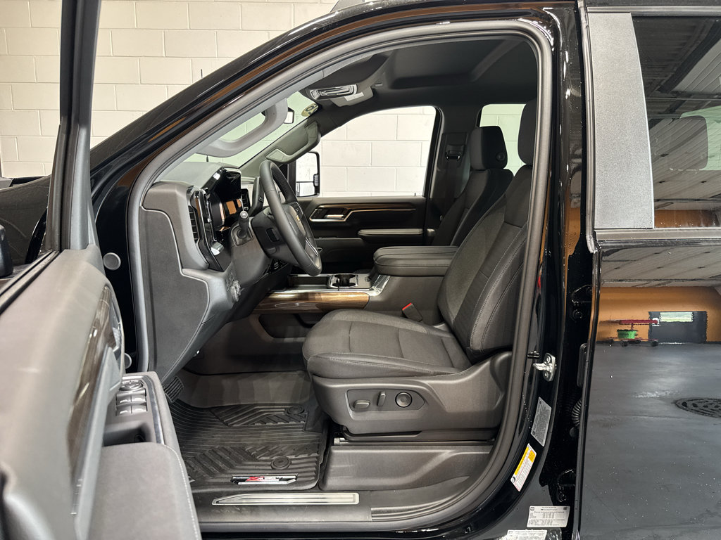 New 2026 Chevrolet Silverado 2500 LT w/ Convenience Package AWD/4WD image 18
