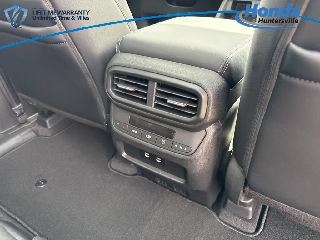 New 2026 Honda Pilot Touring image 16