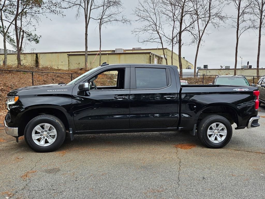 Used 2025 Chevrolet Silverado 1500 LT image 4