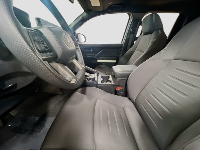 Used 2024 Toyota Tacoma TRD Off-Road AWD/4WD image 22