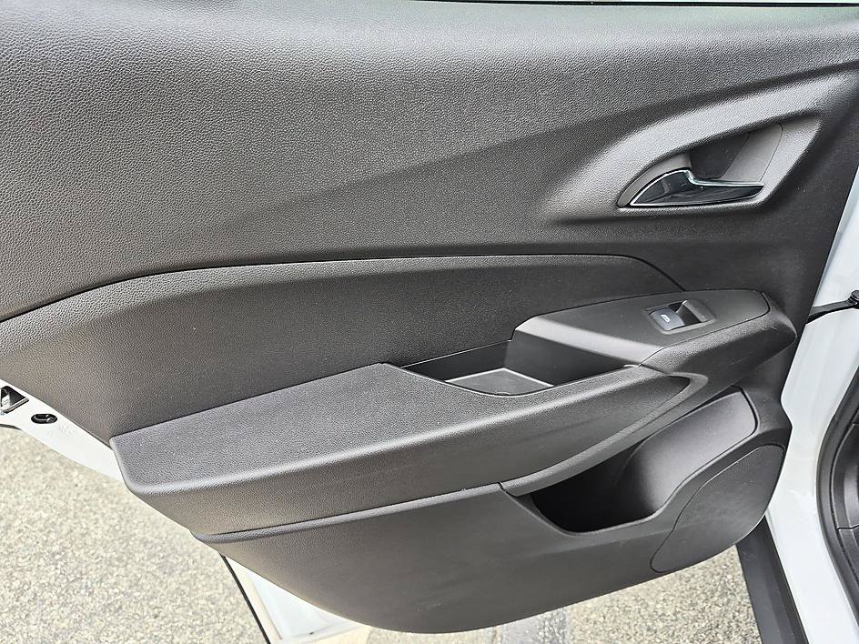 Certified 2026 Chevrolet Trax ACTIV FWD image 27