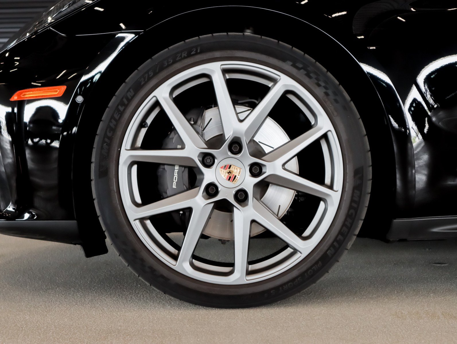 Certified 2025 Porsche Panamera image 15