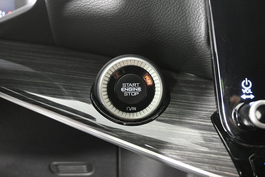 Used 2022 Jeep Wagoneer Series III image 32