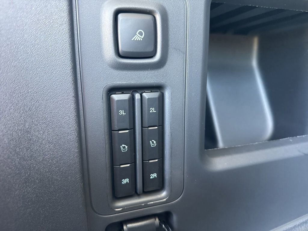 New 2026 Ford Expedition Active image 18