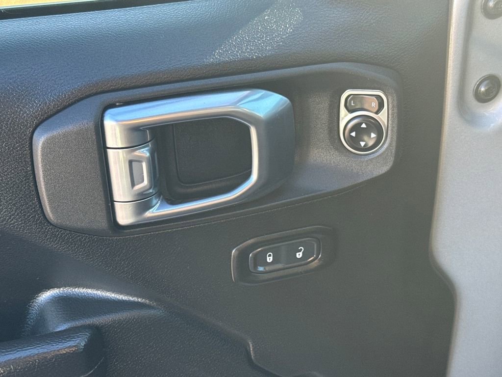 Used 2024 Jeep Wrangler Sport S image 33