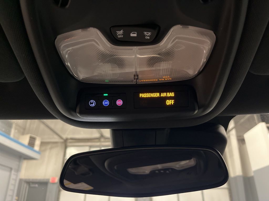 Used 2022 Chevrolet TrailBlazer RS image 31
