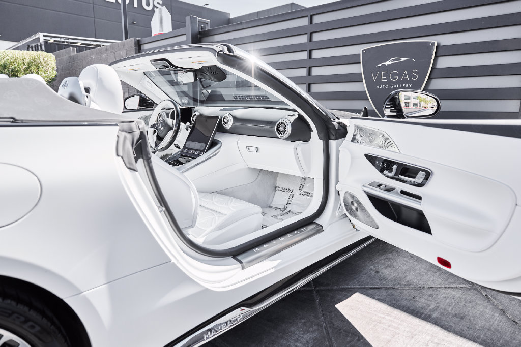 Used 2026 Mercedes-Benz Maybach SL 680 image 32
