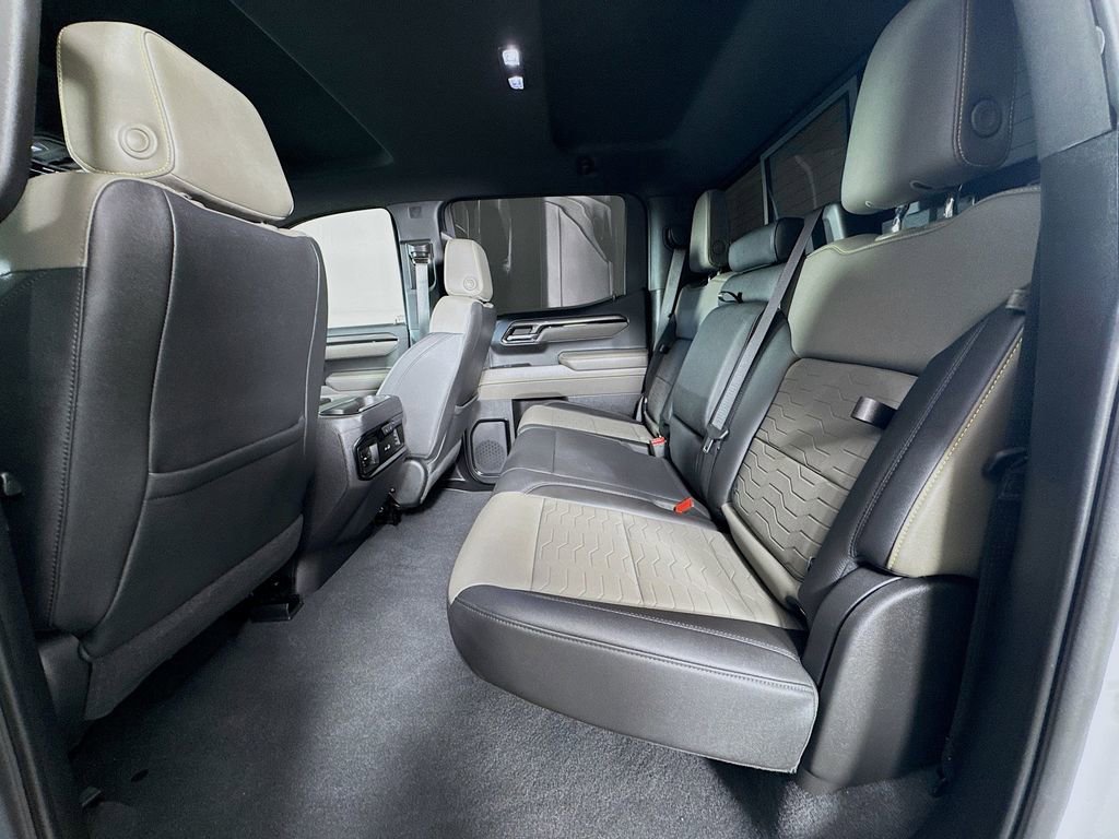 Used 2024 Chevrolet Silverado 1500 ZR2 w/ Technology Package image 27