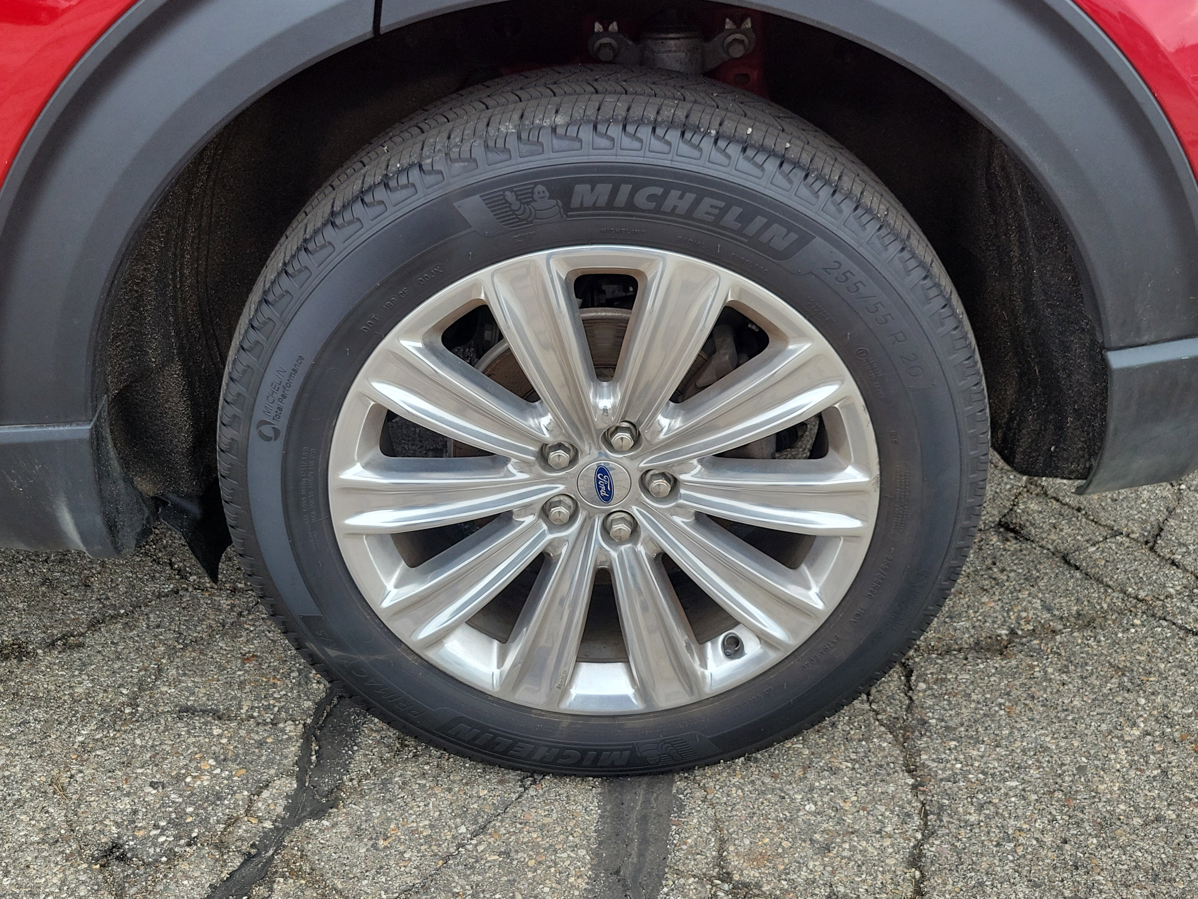 Used 2023 Ford Explorer Limited w/ Equipment Group 301A image 5