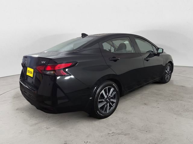 Certified 2021 Nissan Versa SV image 5