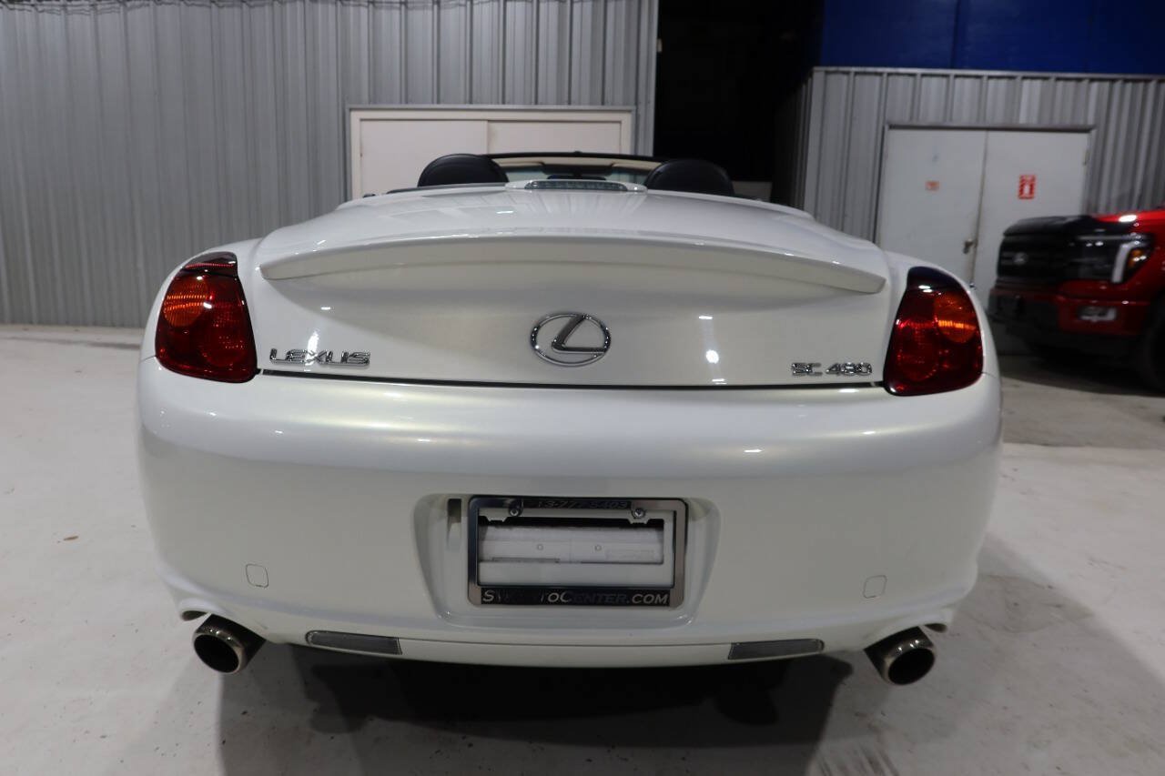 Used 2005 Lexus SC 430 Convertible RWD image 4