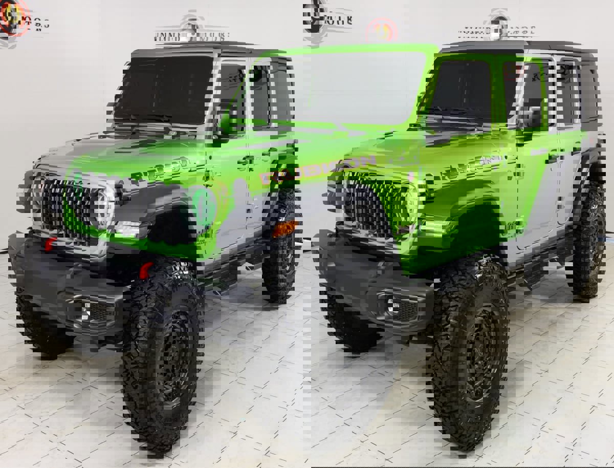 Used 2025 Jeep Wrangler Unlimited Rubicon image 5