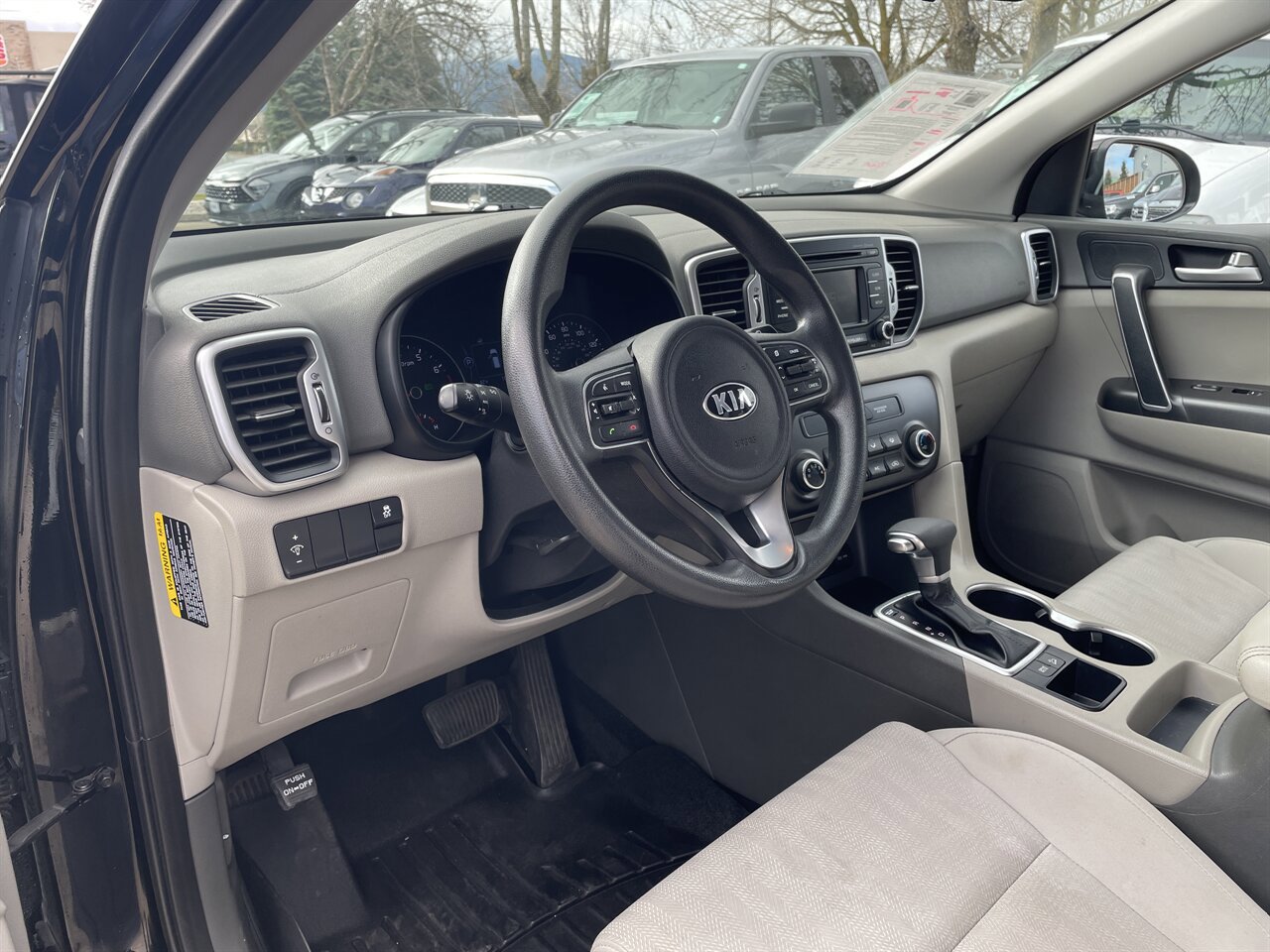 Used 2019 Kia Sportage LX image 6
