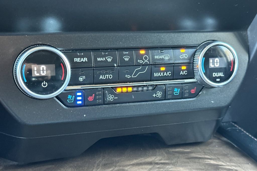 Used 2019 Ford Expedition Platinum image 26