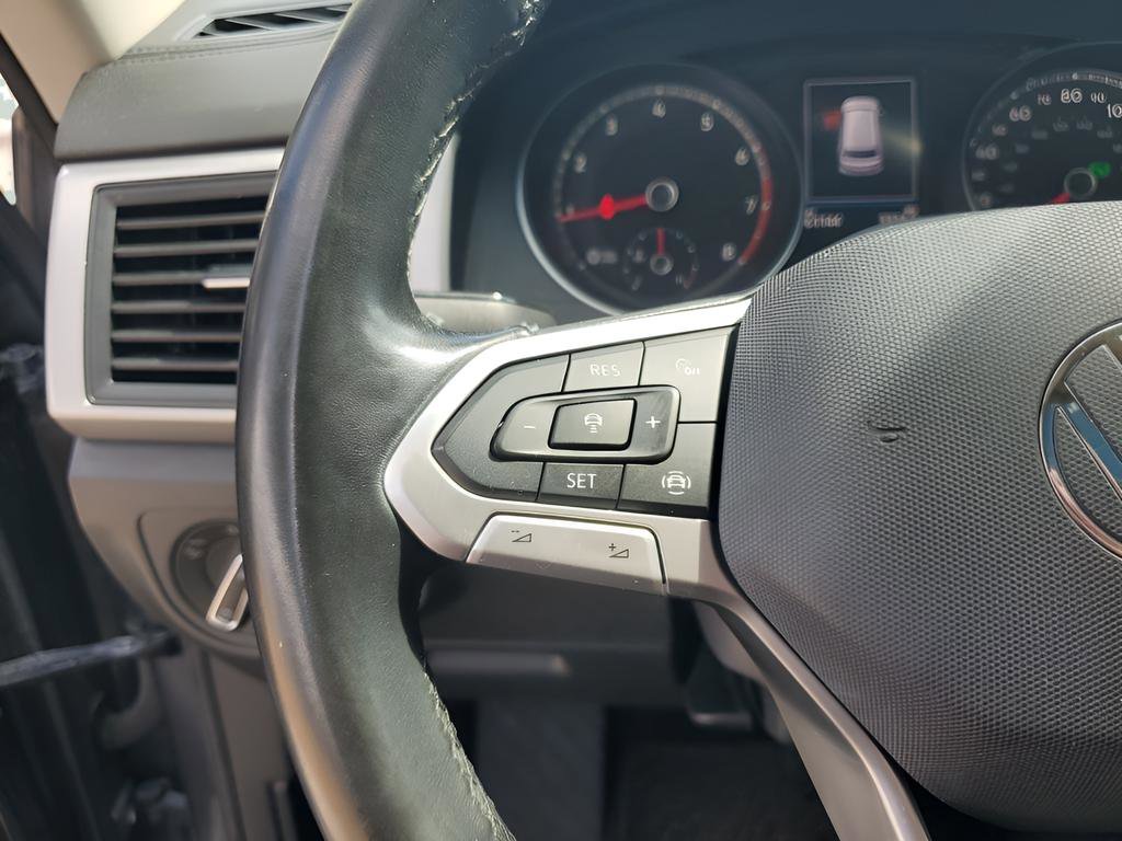 Used 2021 Volkswagen Atlas SE image 32