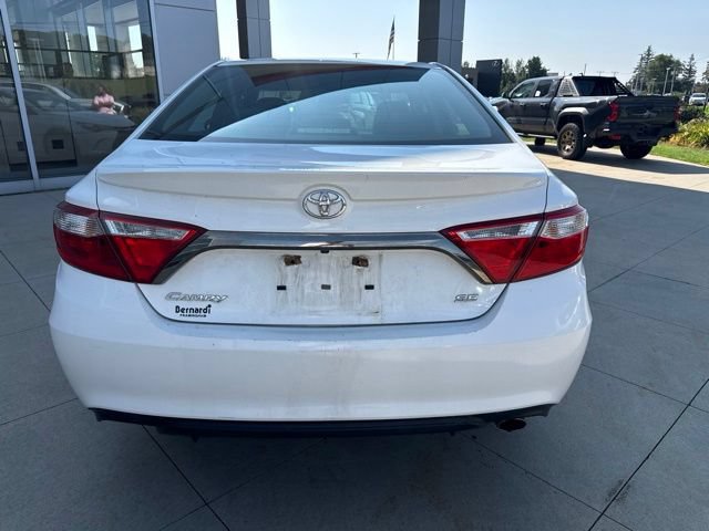Used 2017 Toyota Camry SE FWD image 6