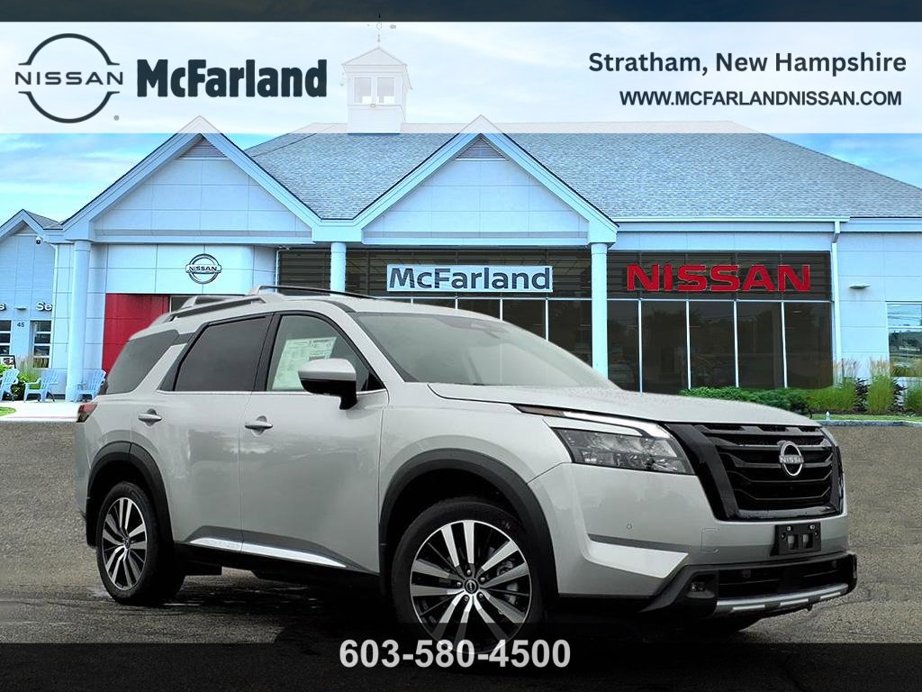New 2025 Nissan Pathfinder Platinum w/ Black Appearance Package