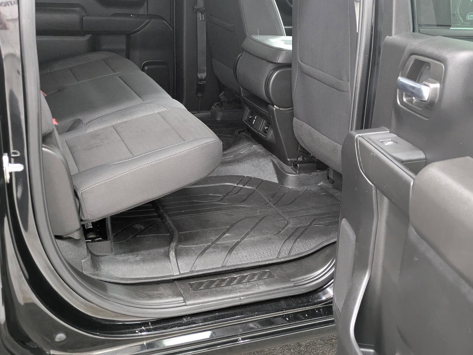 Used 2024 Chevrolet Silverado 1500 Custom image 14