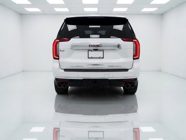 Used 2021 GMC Yukon XL Denali w/ Denali Premium Package image 5