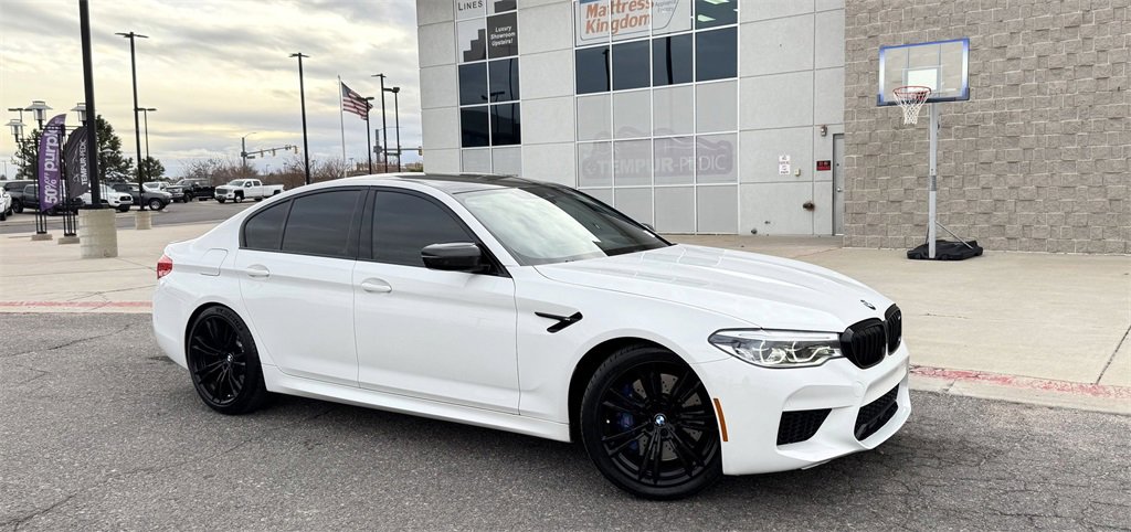 Used 2020 BMW M5 image 2