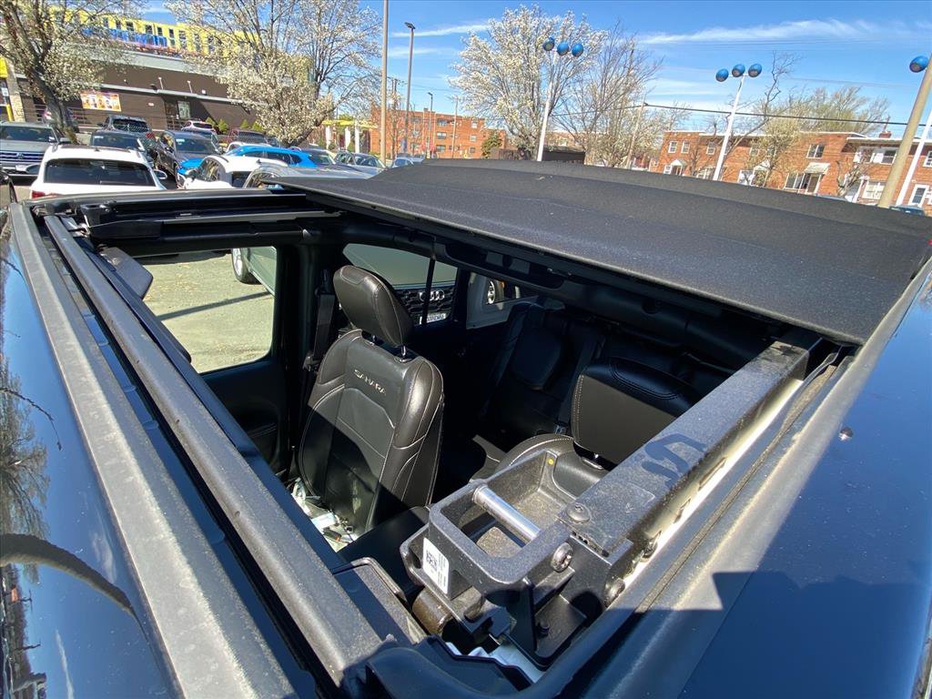 Used 2023 Jeep Wrangler Unlimited Sahara w/ Cold Weather Group image 22