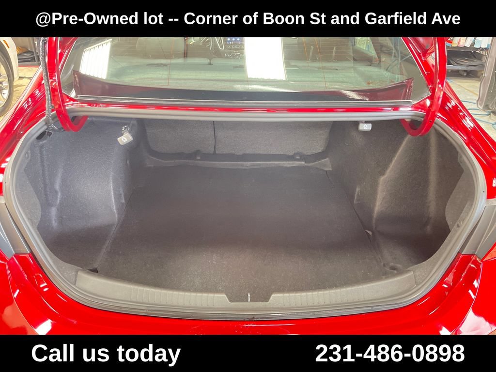 Used 2023 Chevrolet Malibu RS FWD image 27