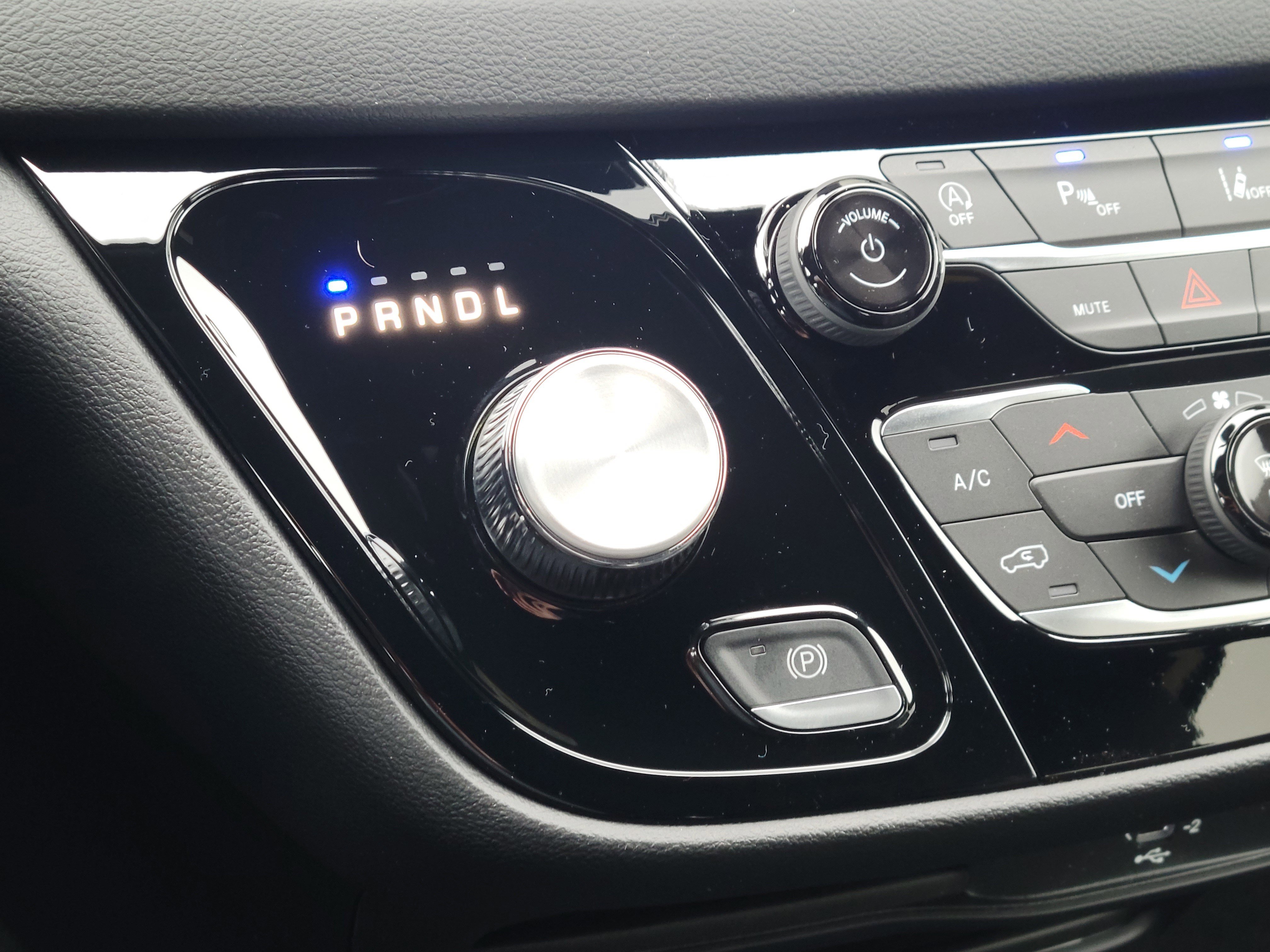 New 2026 Chrysler Voyager LX image 22