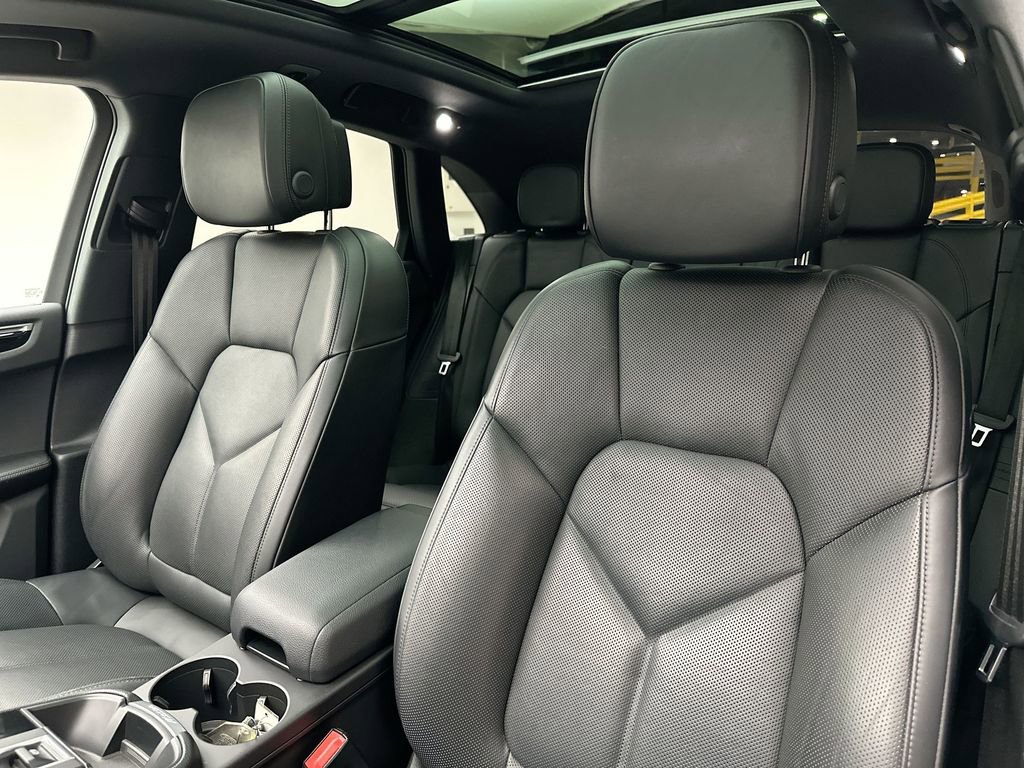 Used 2023 Porsche Macan S image 22
