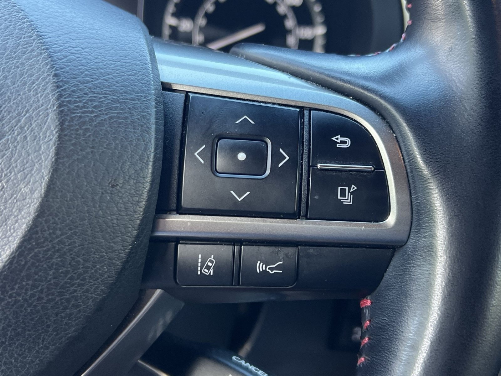 Used 2022 Lexus GX 460 Luxury w/ Sport Design Package AWD/4WD image 37