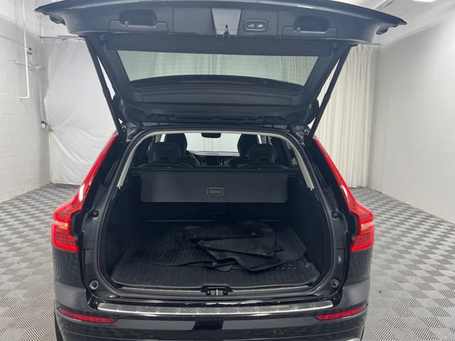 Used 2022 Volvo XC60 B5 Inscription w/ Climate Package AWD/4WD image 8