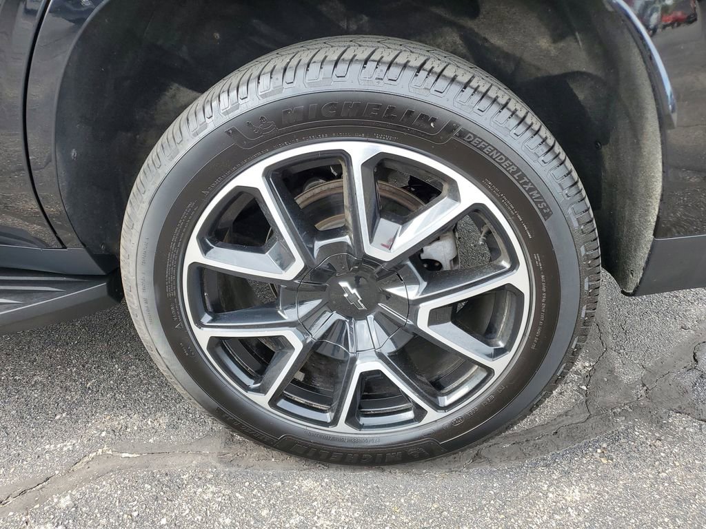 Used 2021 Chevrolet Tahoe RST w/ Luxury Package image 35