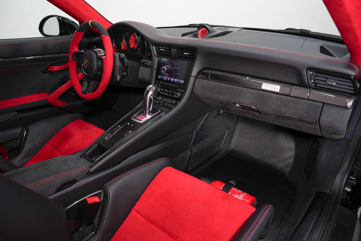 Used 2019 Porsche 911 GT2 RS RWD image 35