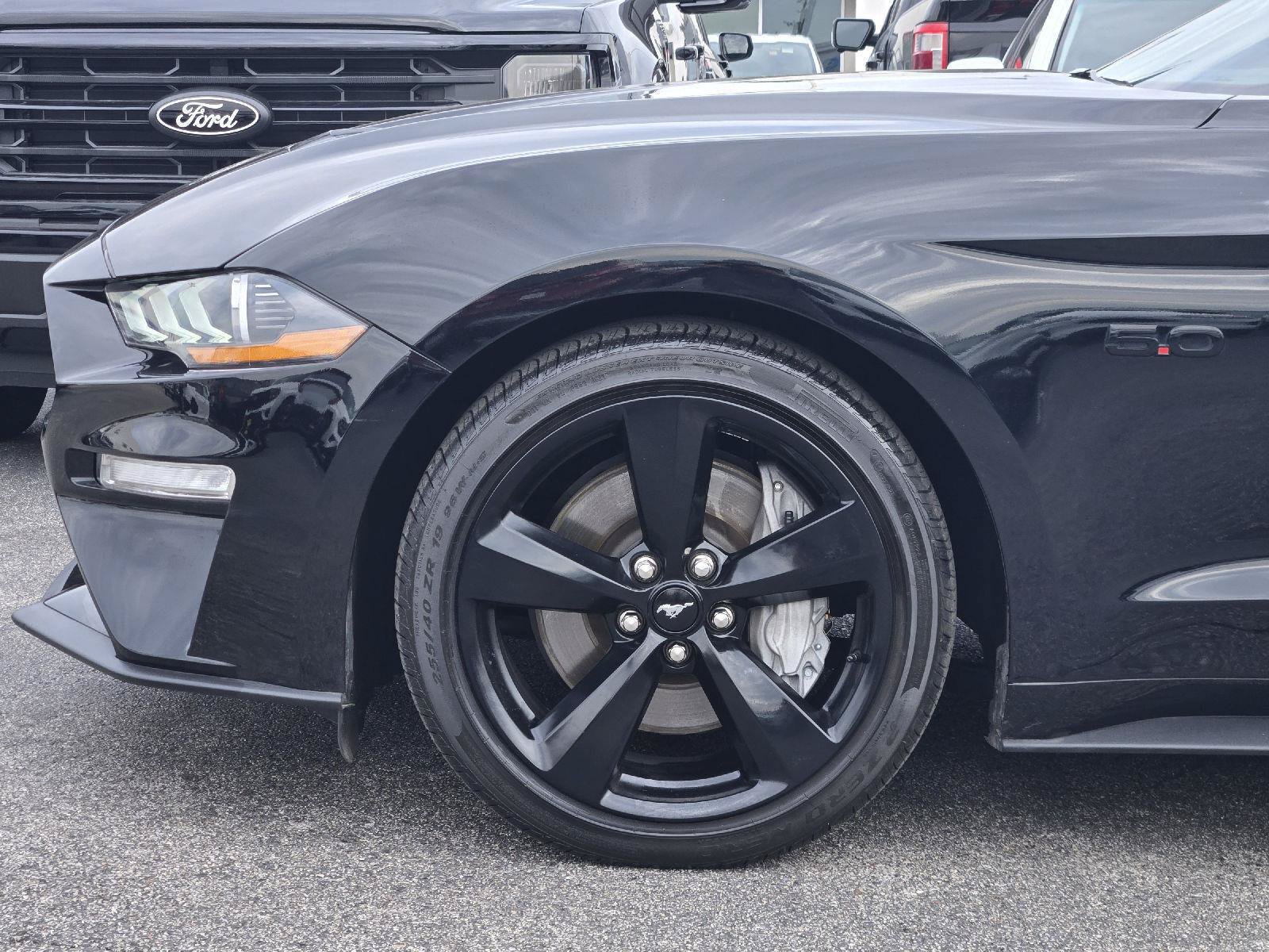 Used 2022 Ford Mustang GT Premium w/ Equipment Group 401A RWD image 9