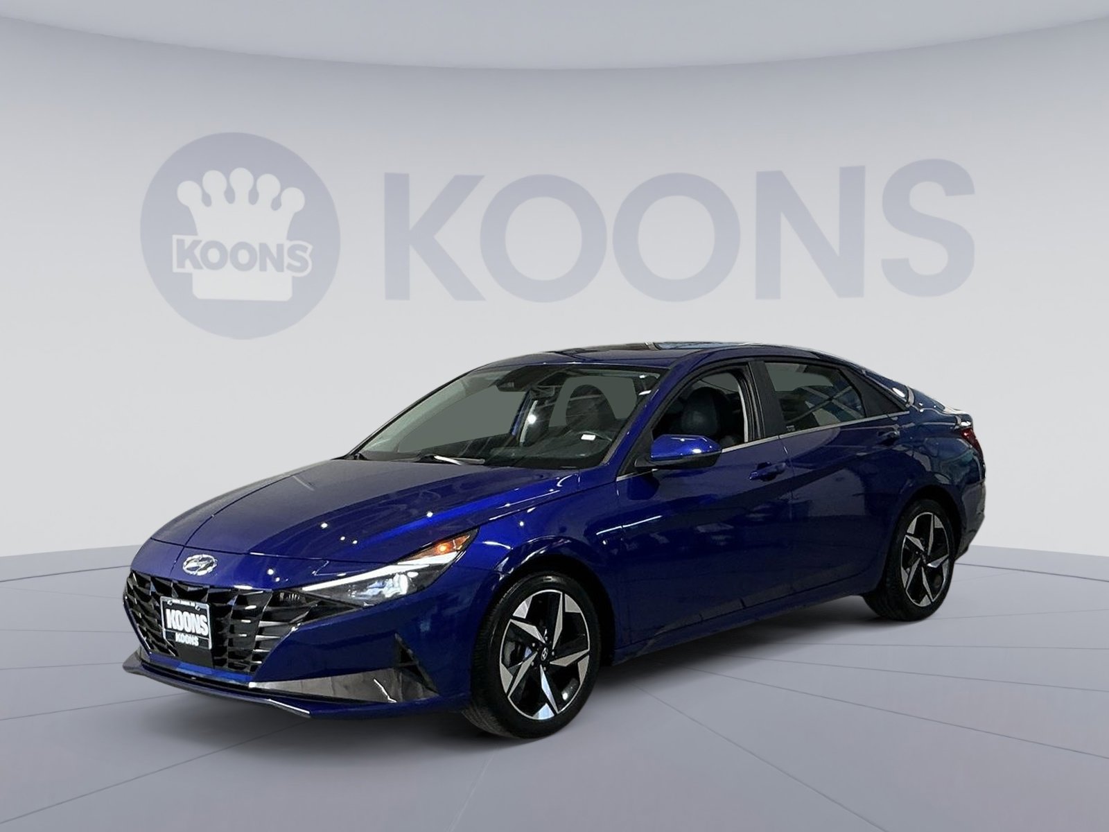 Used 2023 Hyundai Elantra Limited image 1