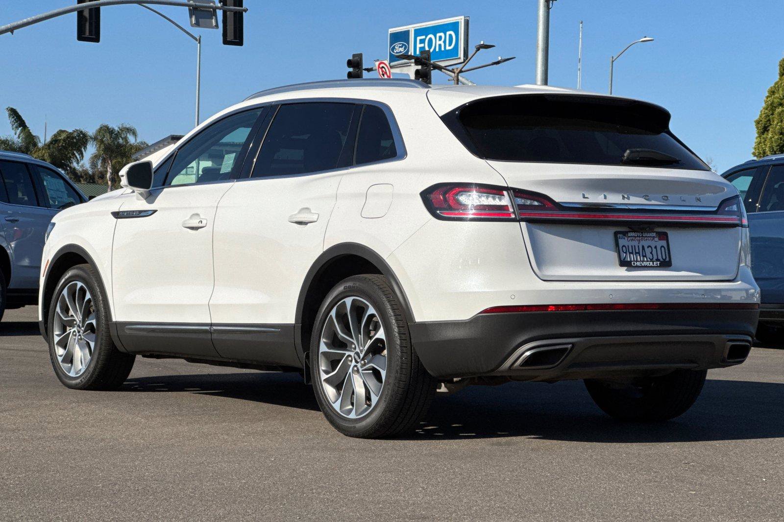 Used 2023 Lincoln Nautilus Reserve w/ Luxury Package image 8