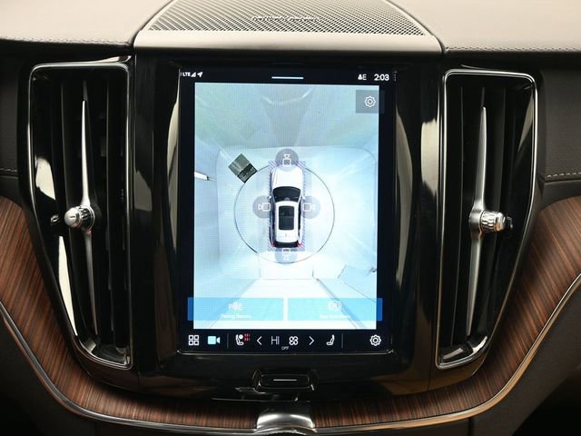 Used 2023 Volvo XC60 B6 Ultimate w/ Climate Package image 22