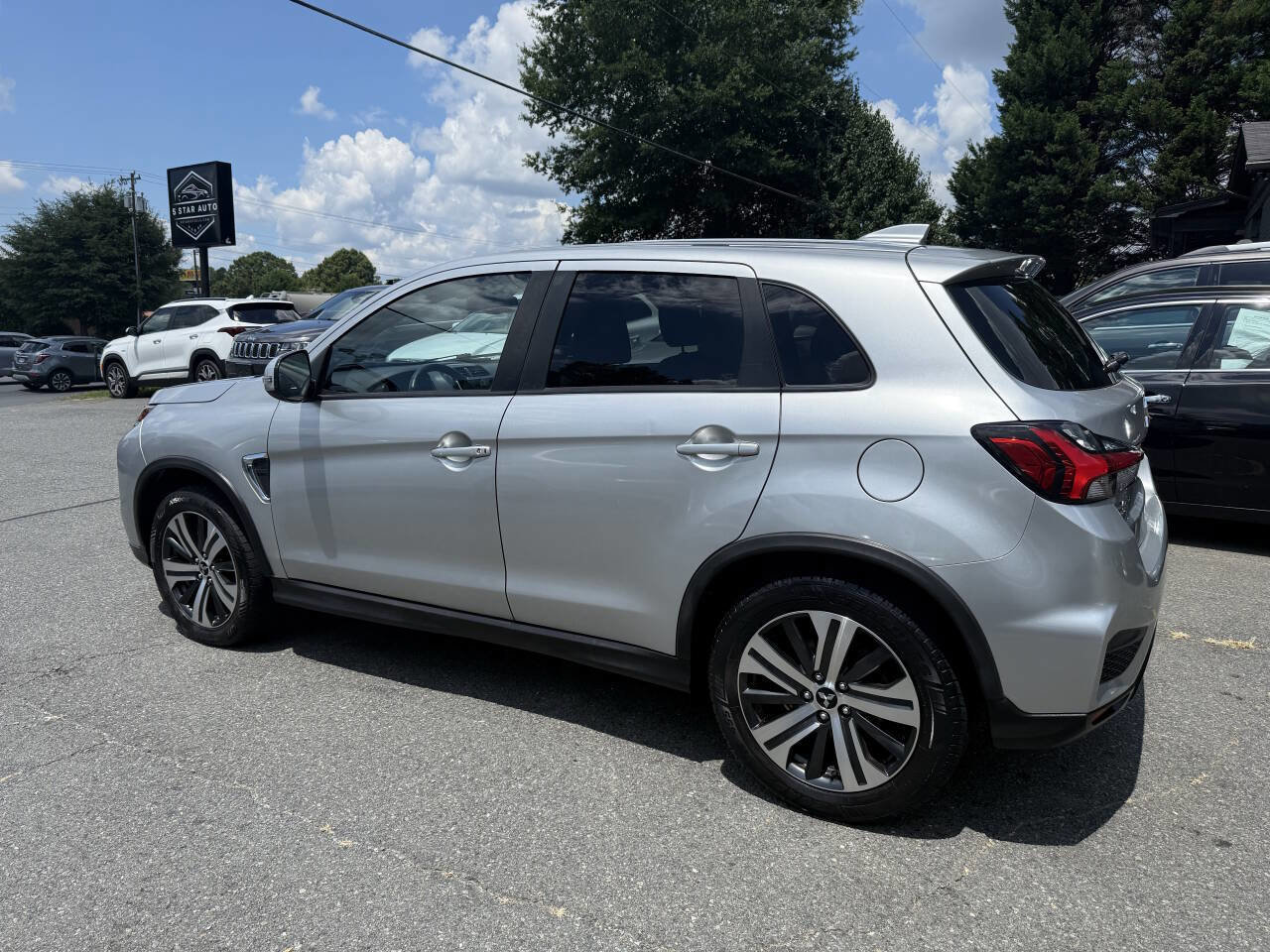 Used 2020 Mitsubishi Outlander Sport SE image 6