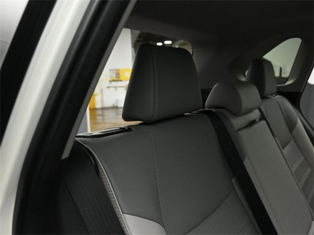 Used 2021 Toyota RAV4 Limited image 27