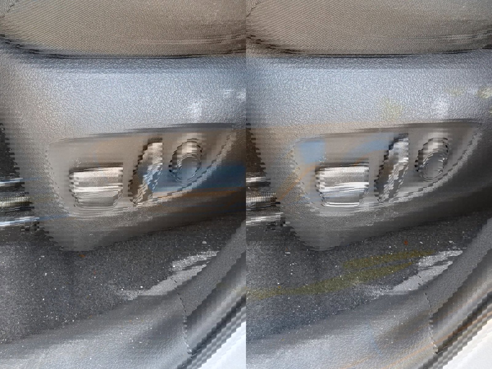 Used 2024 Toyota RAV4 XLE image 19