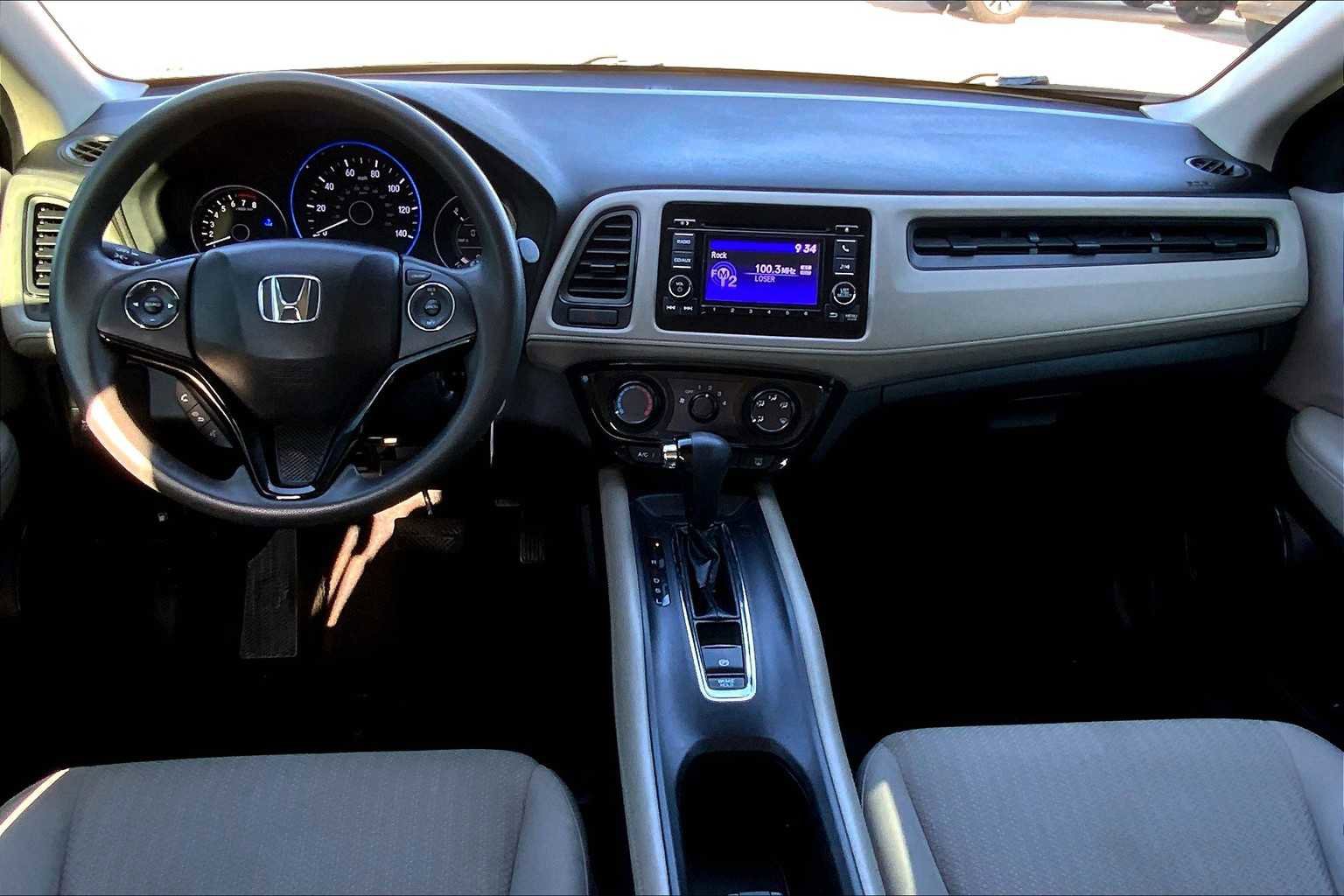 Used 2018 Honda HR-V LX image 14