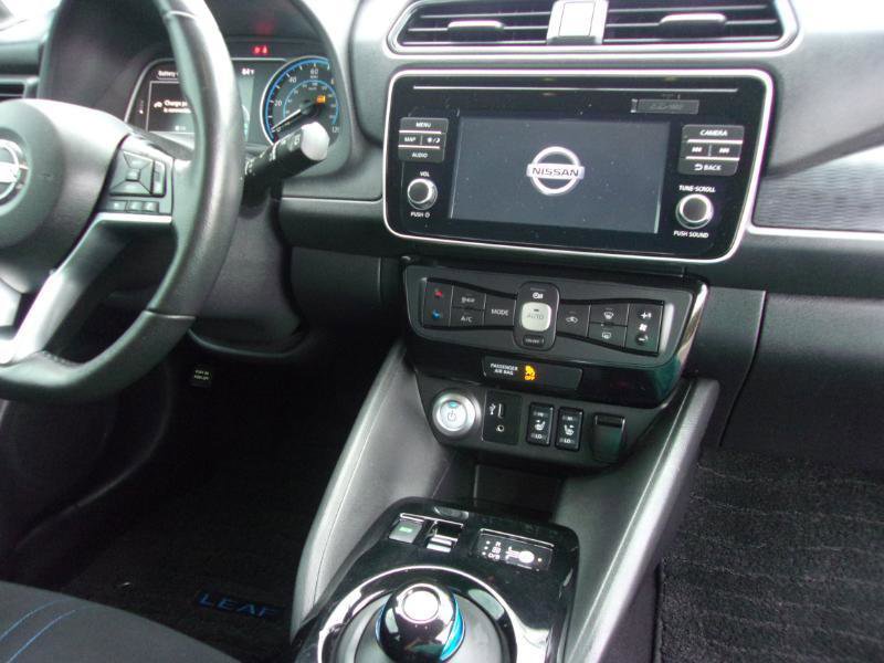 Used 2020 Nissan Leaf SV w/ SV Technology Package image 31