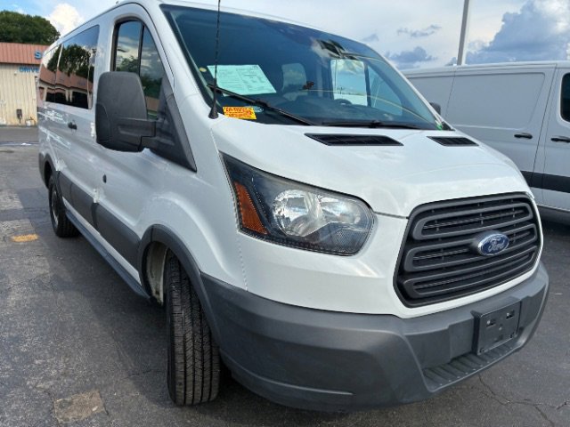 Used 2018 Ford Transit 150 XL image 6
