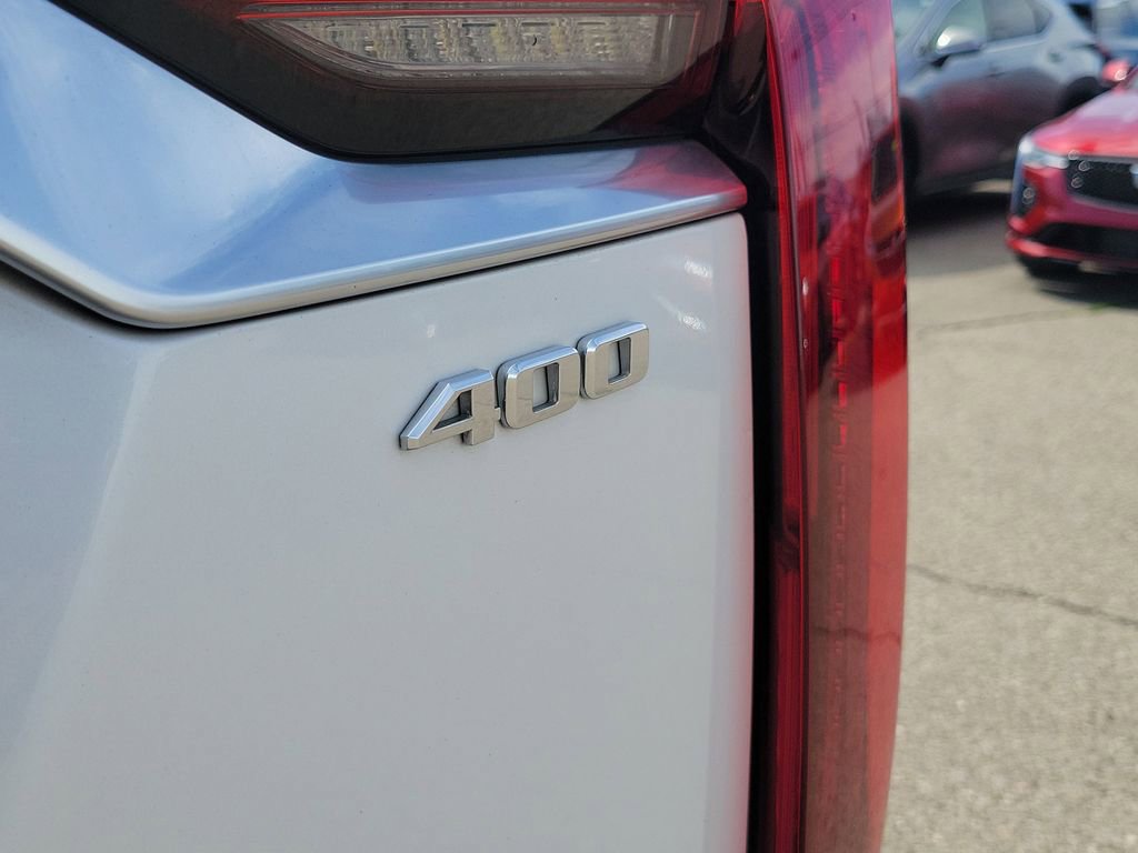 Used 2020 Cadillac XT6 Premium Luxury w/ LPO, Floor Liner Package image 8