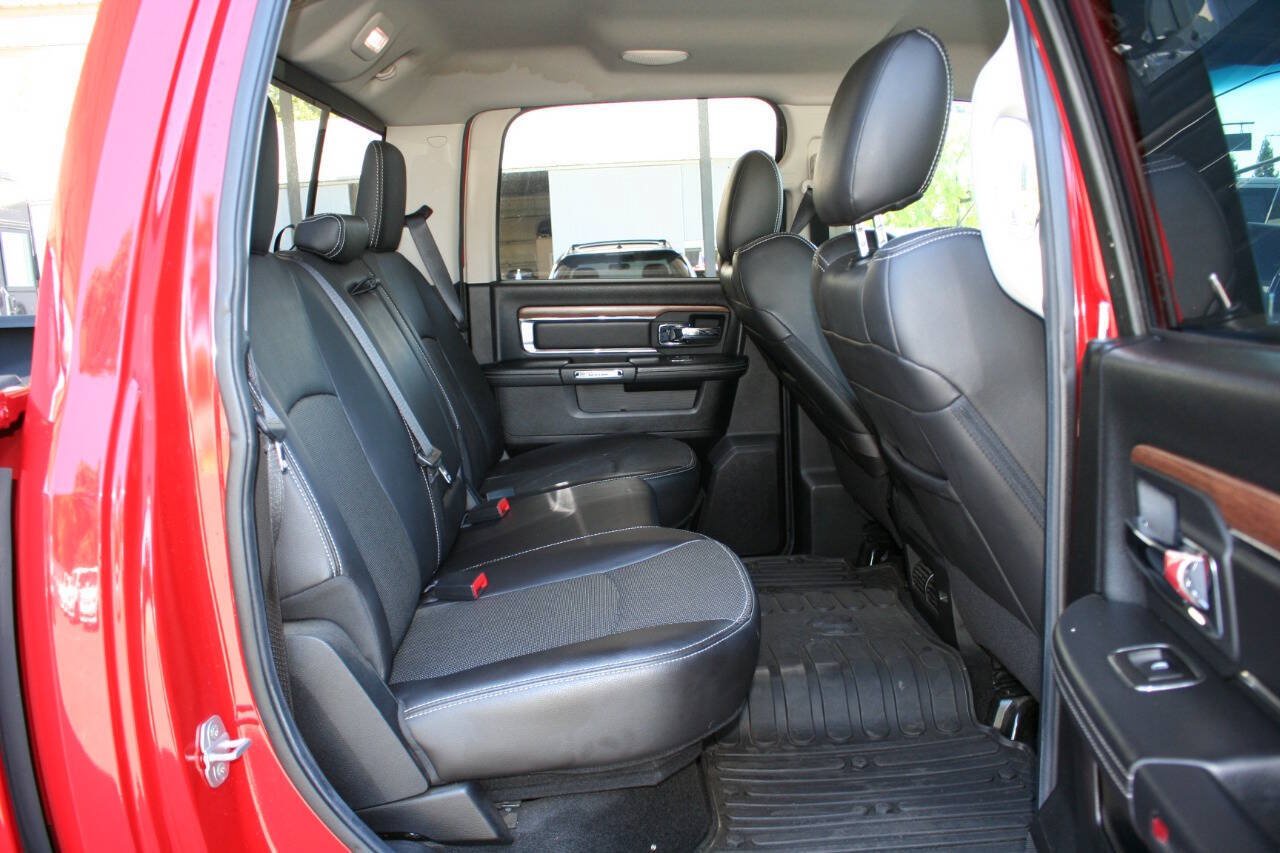 Used 2014 RAM 1500 Laramie RWD image 24