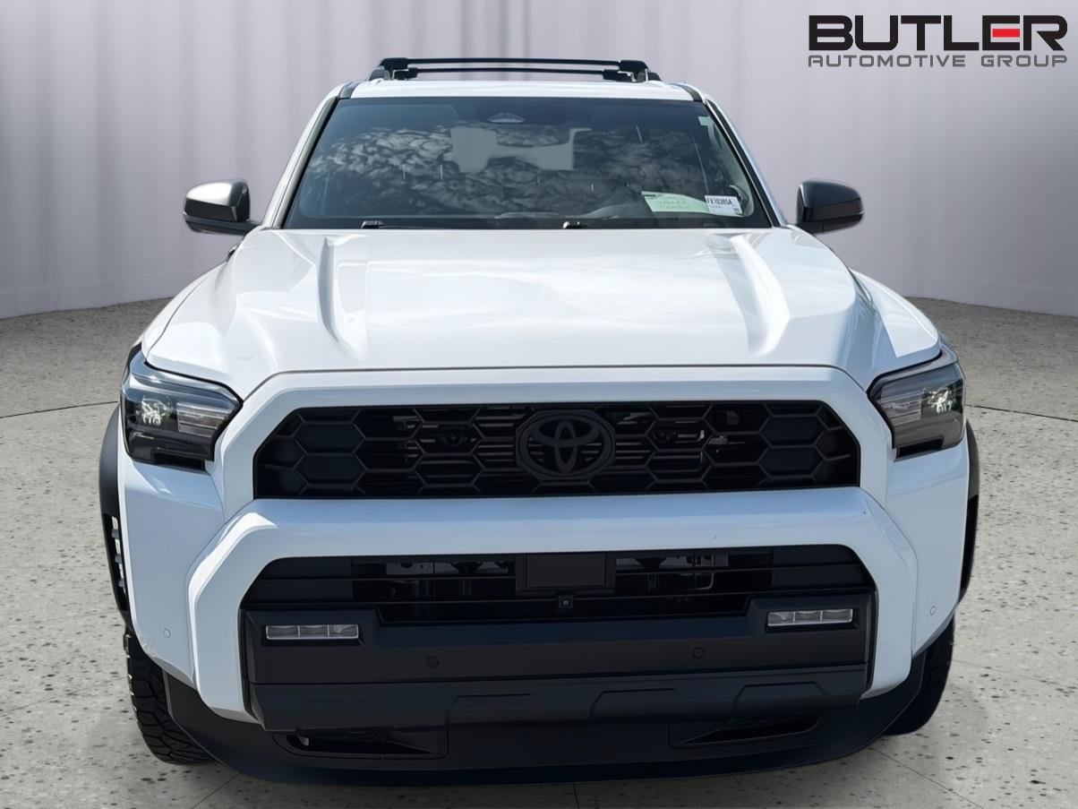 Used 2025 Toyota 4Runner TRD Off-Road Premium AWD/4WD image 9